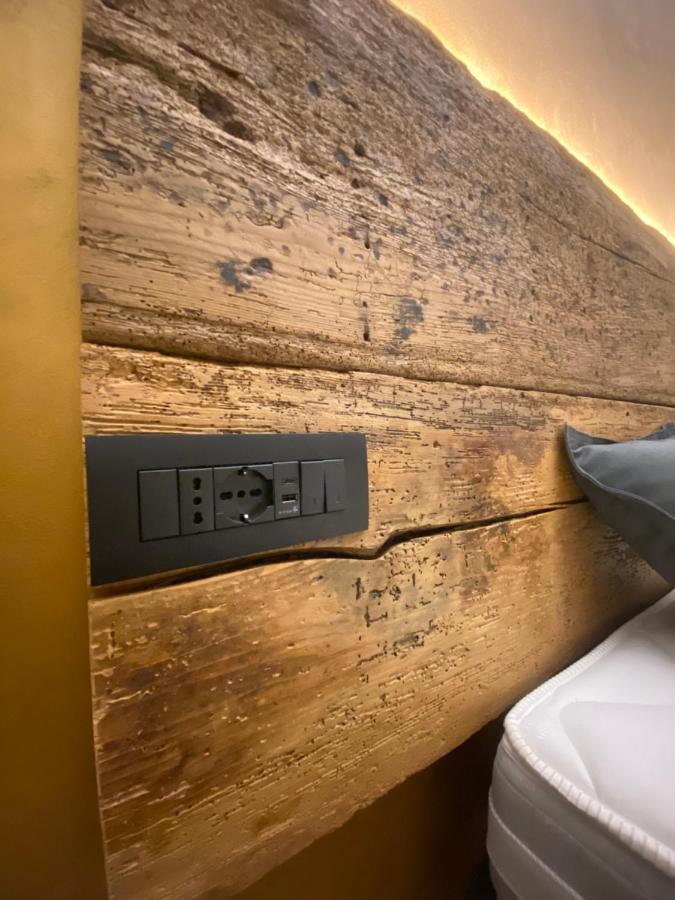La Lupa Apartment - In The Heart Of Aosta With Car Box Bagian luar foto