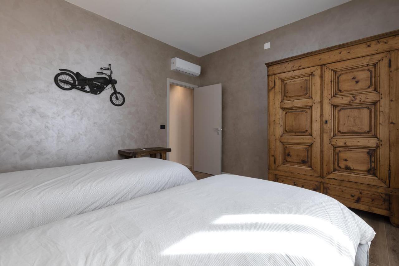 La Lupa Apartment - In The Heart Of Aosta With Car Box Bagian luar foto