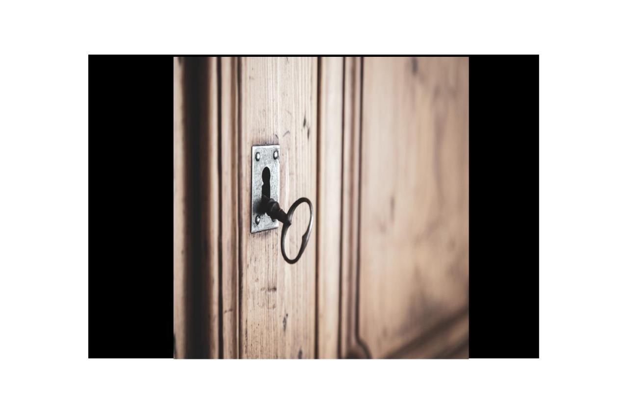 La Lupa Apartment - In The Heart Of Aosta With Car Box Bagian luar foto