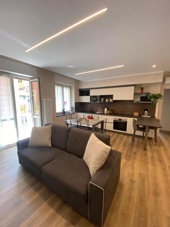 La Lupa Apartment - In The Heart Of Aosta With Car Box Bagian luar foto